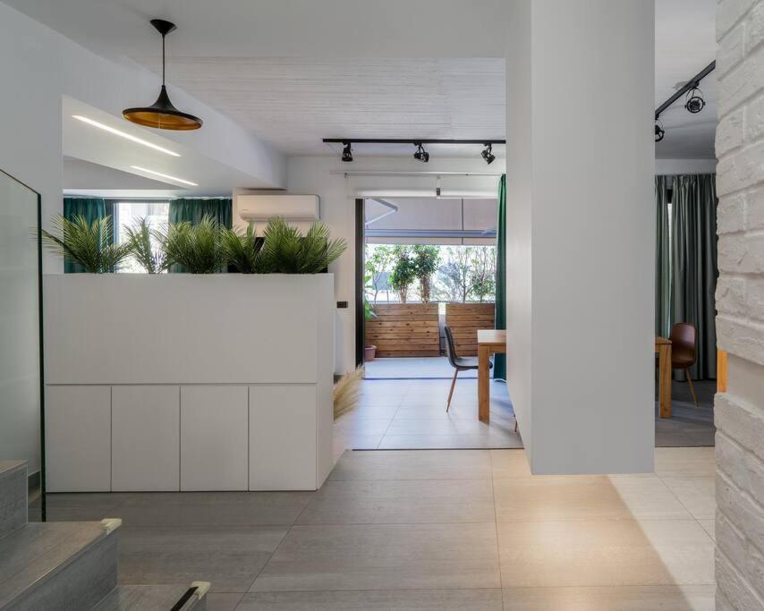 Central, Parking, Play Area, 1Km To The Sea 이라클리온 외부 사진